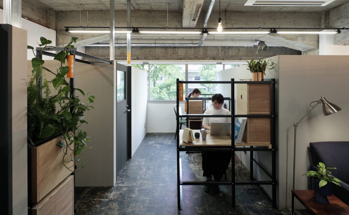 セミオープンブース